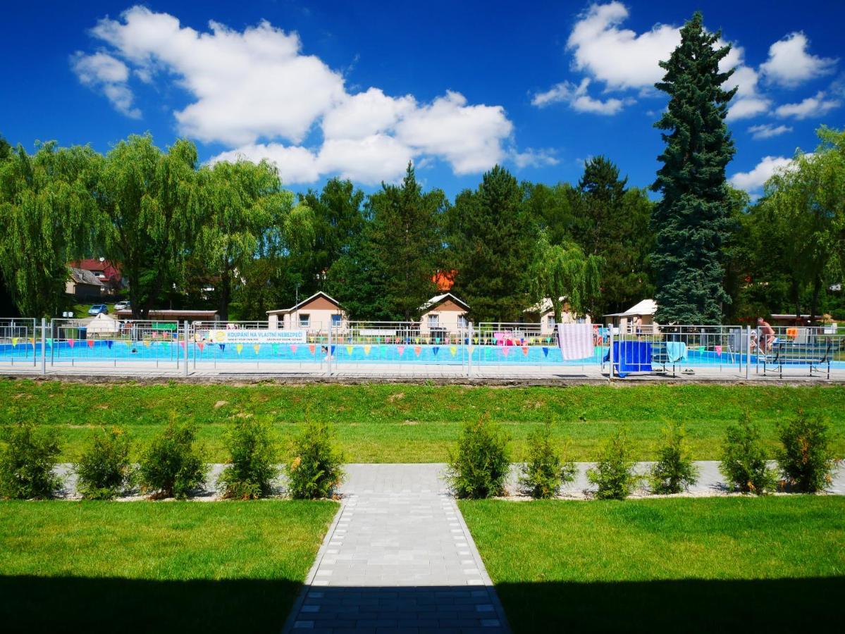 Camping Roznov Roznov pod Radhostem Ngoại thất bức ảnh