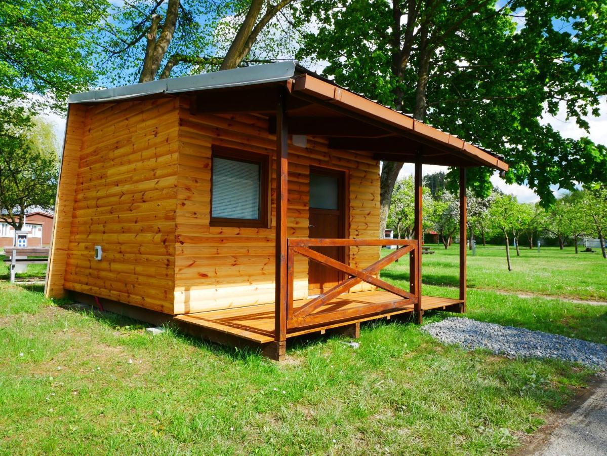 Camping Roznov Hotel Roznov pod Radhostem Ngoại thất bức ảnh