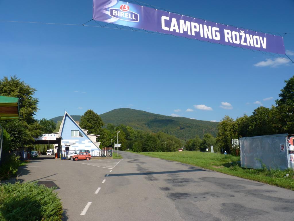 Camping Roznov Hotel Roznov pod Radhostem Ngoại thất bức ảnh